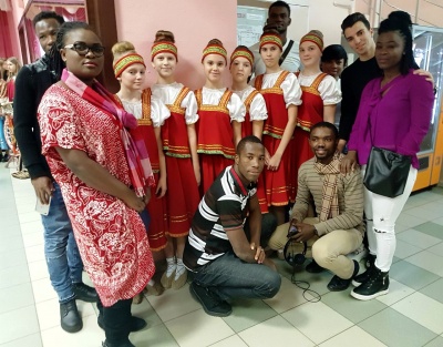 Иностранные студенты БГИТУ приняли участие в праздновании Дня народного единства в Брянске