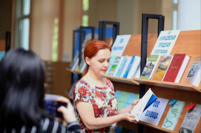 Научная библиотека БГИТУ приняла участие в работе 27-й ежегодной выставки «Брянская книга 2022-2023 гг.».