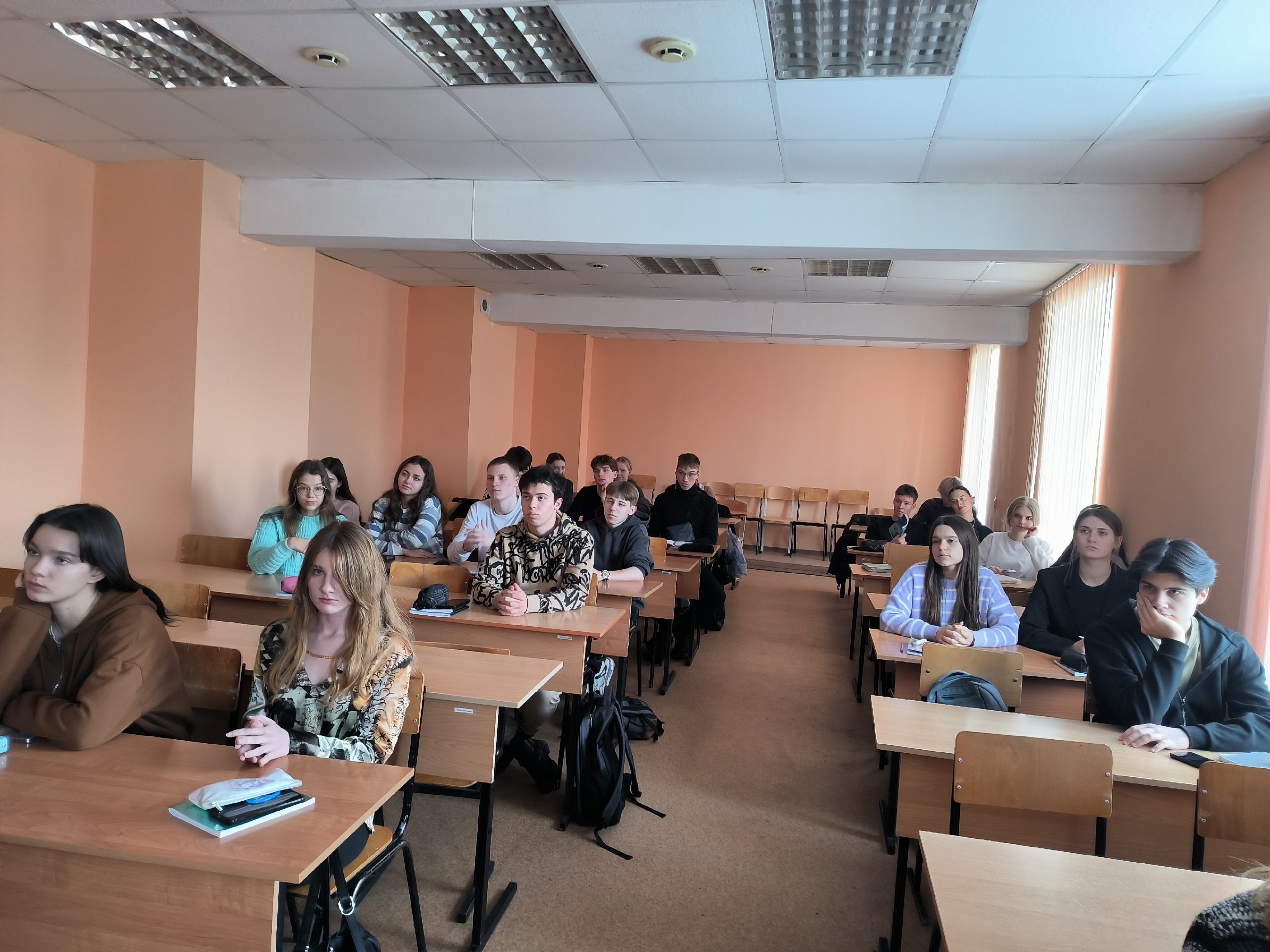 Профориентационная работа для студентов младших курсов инженерно-экономического института