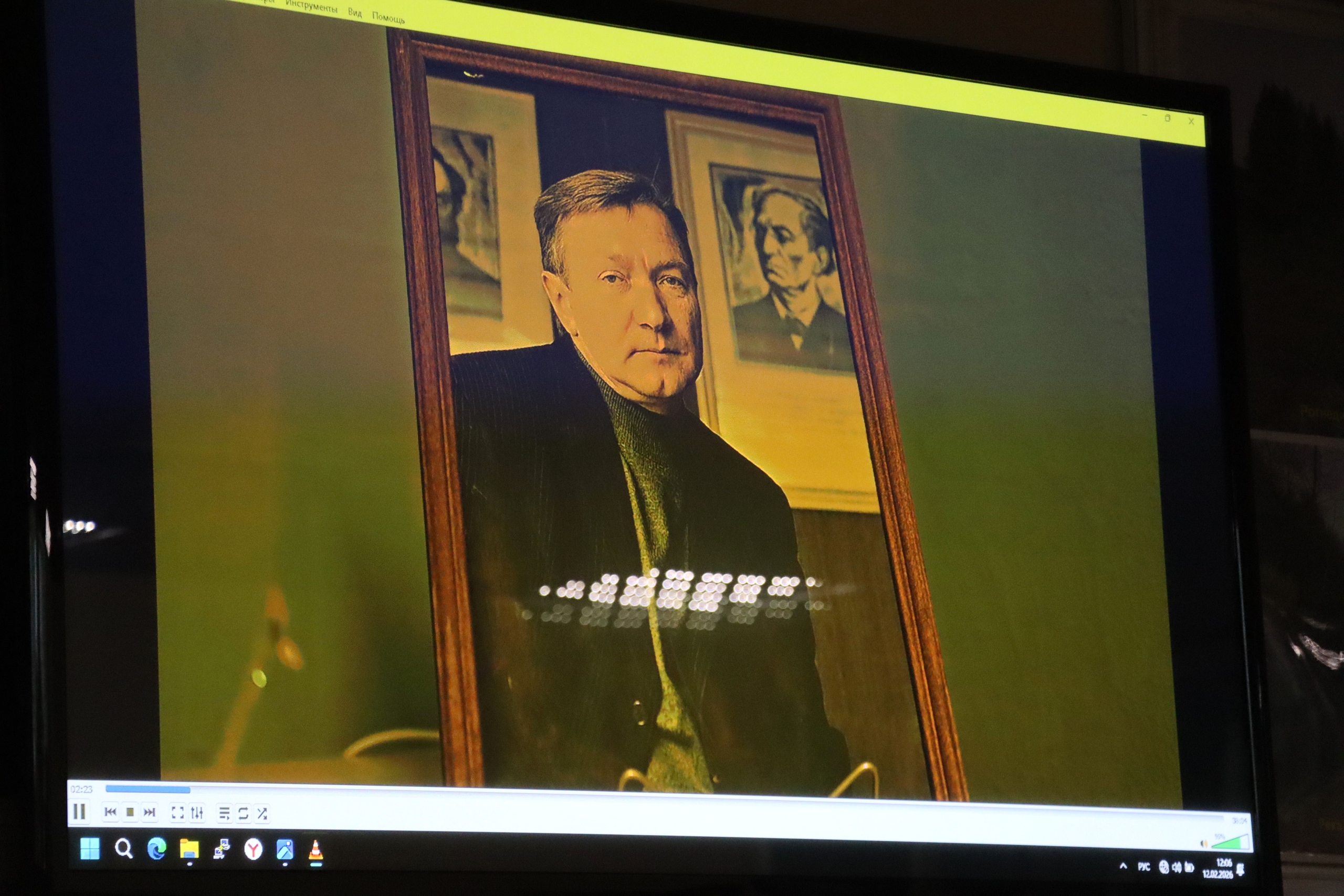 Показ документального фильма «Потаённое небо», посвящённого жизни и творчеству выпускника нашего вуза, поэта Владимира Сорочкина