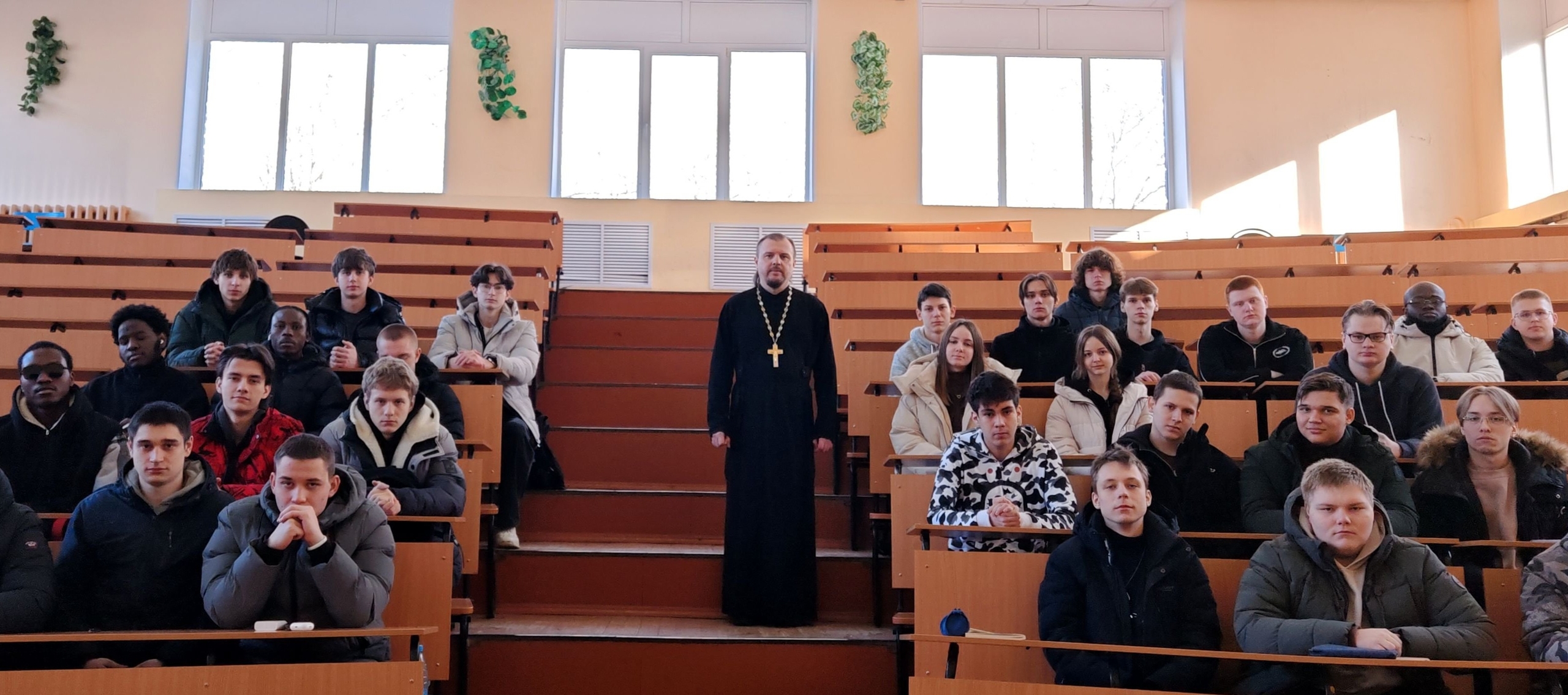 Встреча со студентами руководителя отдела духовно-нравственного воспитания молодежи Брянской епархии